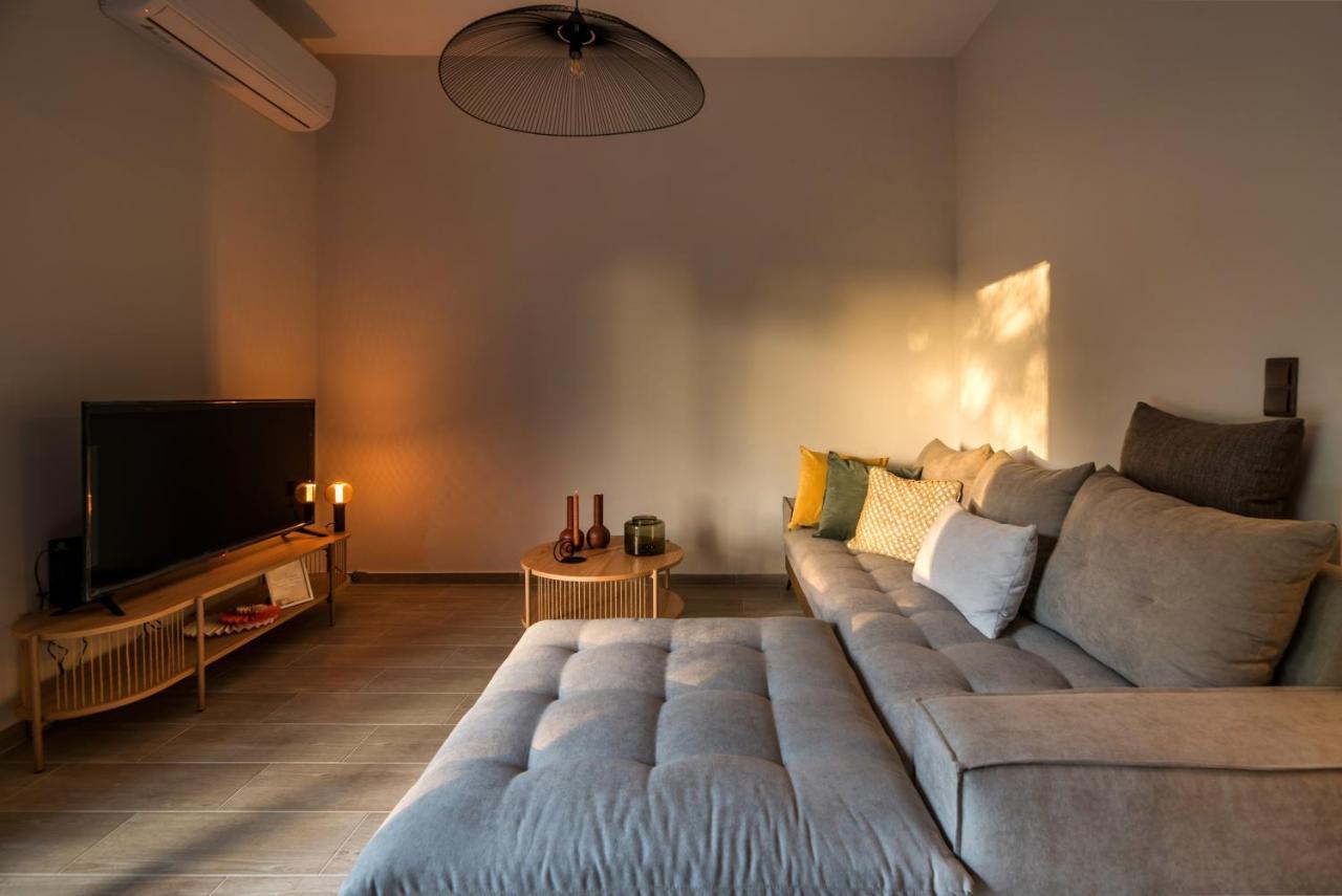 Eleusis Suites Α Exterior photo